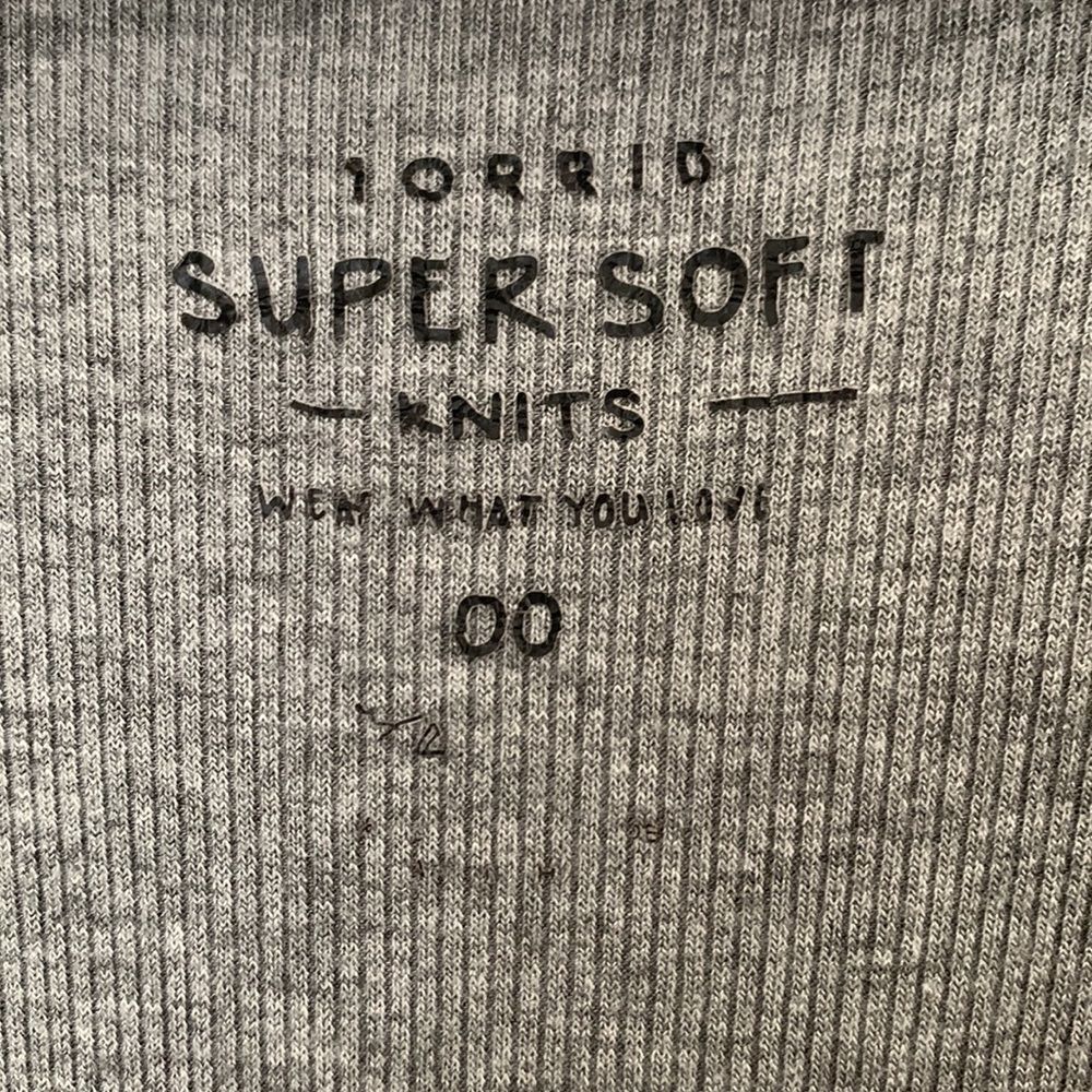 Torrid Gray Tunic Size M-L - Picture 2 of 6
